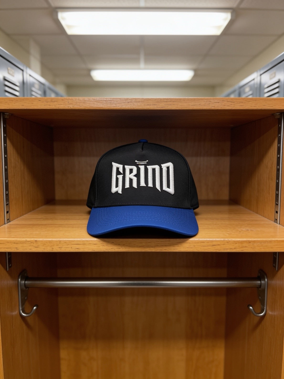GRIND Black/Royal Blue
