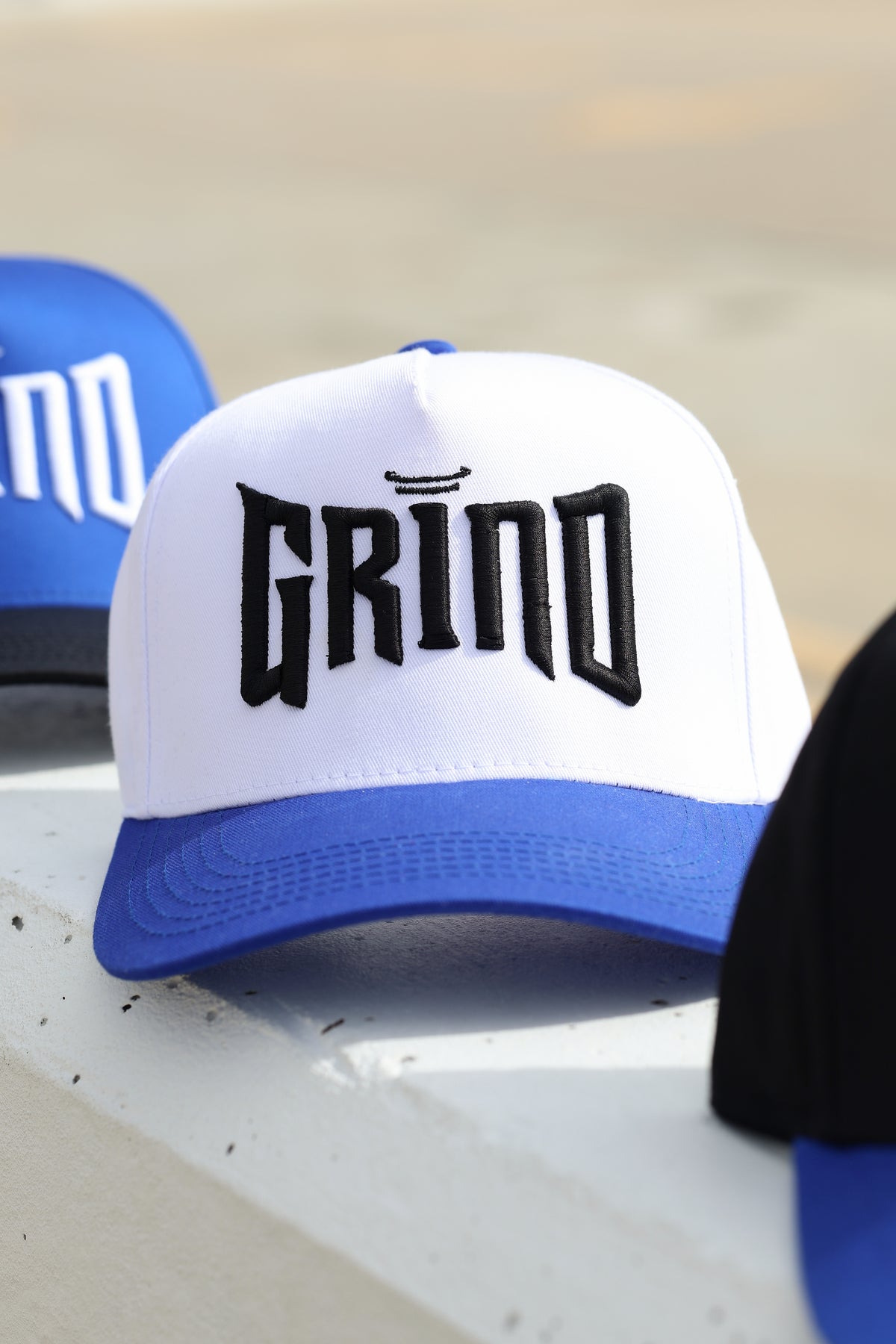 GRIND White/Royal Blue